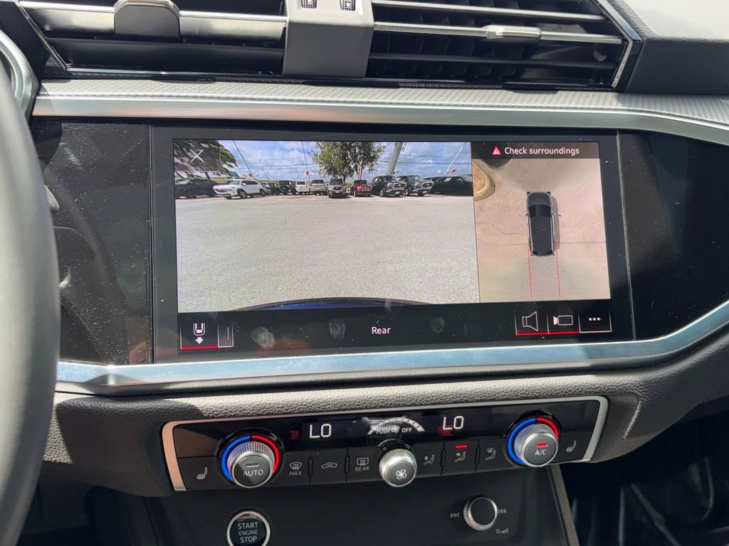 Used 2024 Audi Q3 2.0T Premium Plus w/ Premium Plus Package image 18