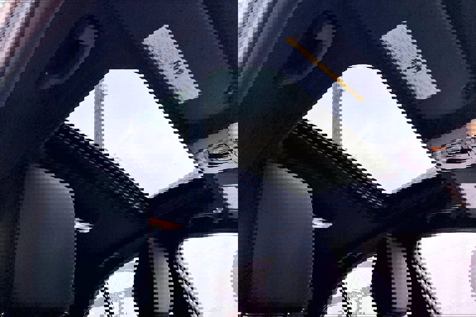 Used 2018 BMW 330e image 14