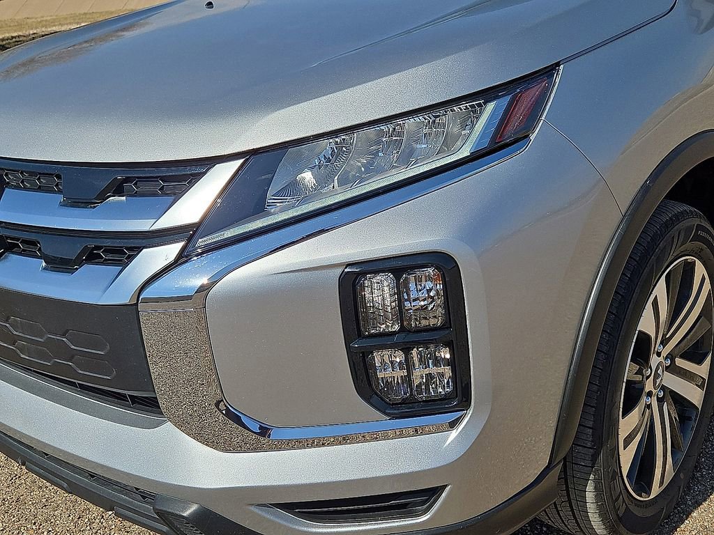 Used 2026 Mitsubishi Outlander Sport SE image 9