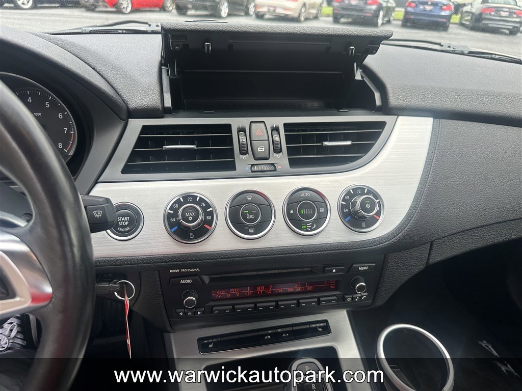 Used 2009 BMW Z4 sDrive35i w/ Premium Pkg image 6