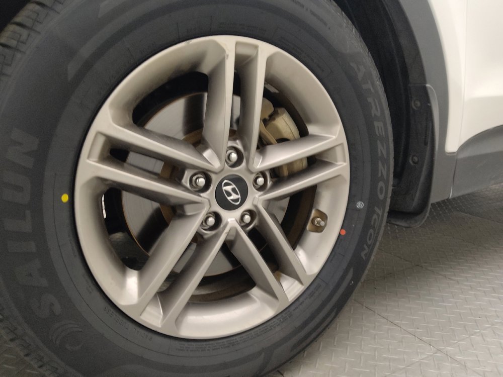 Used 2017 Hyundai Santa Fe Sport w/ 2.4L Tech Package 04 image 31