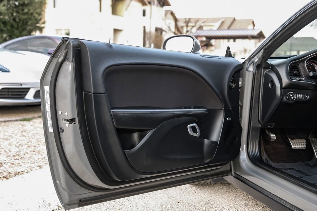 Used 2018 Dodge Challenger R/T image 37