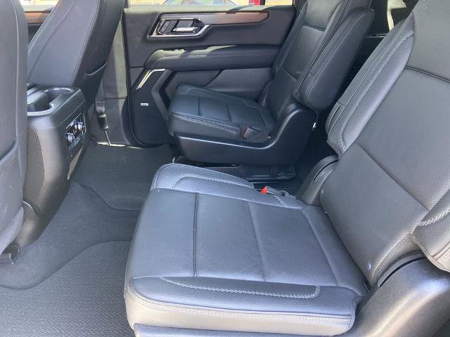 Used 2025 GMC Yukon XL Denali AWD/4WD image 21