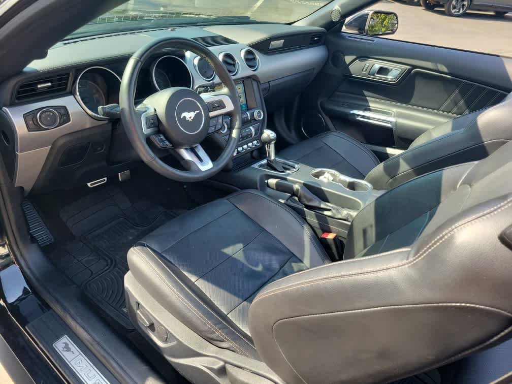 Used 2018 Ford Mustang Premium RWD image 26