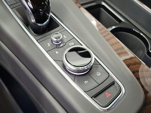 Used 2021 Cadillac Escalade Premium Luxury Platinum RWD image 32
