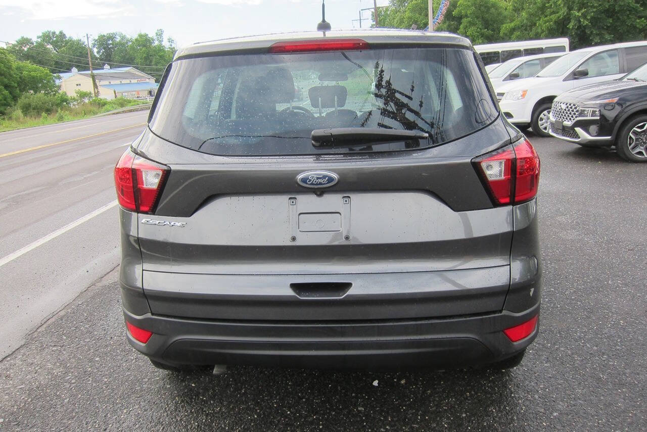 Used 2019 Ford Escape S FWD image 4