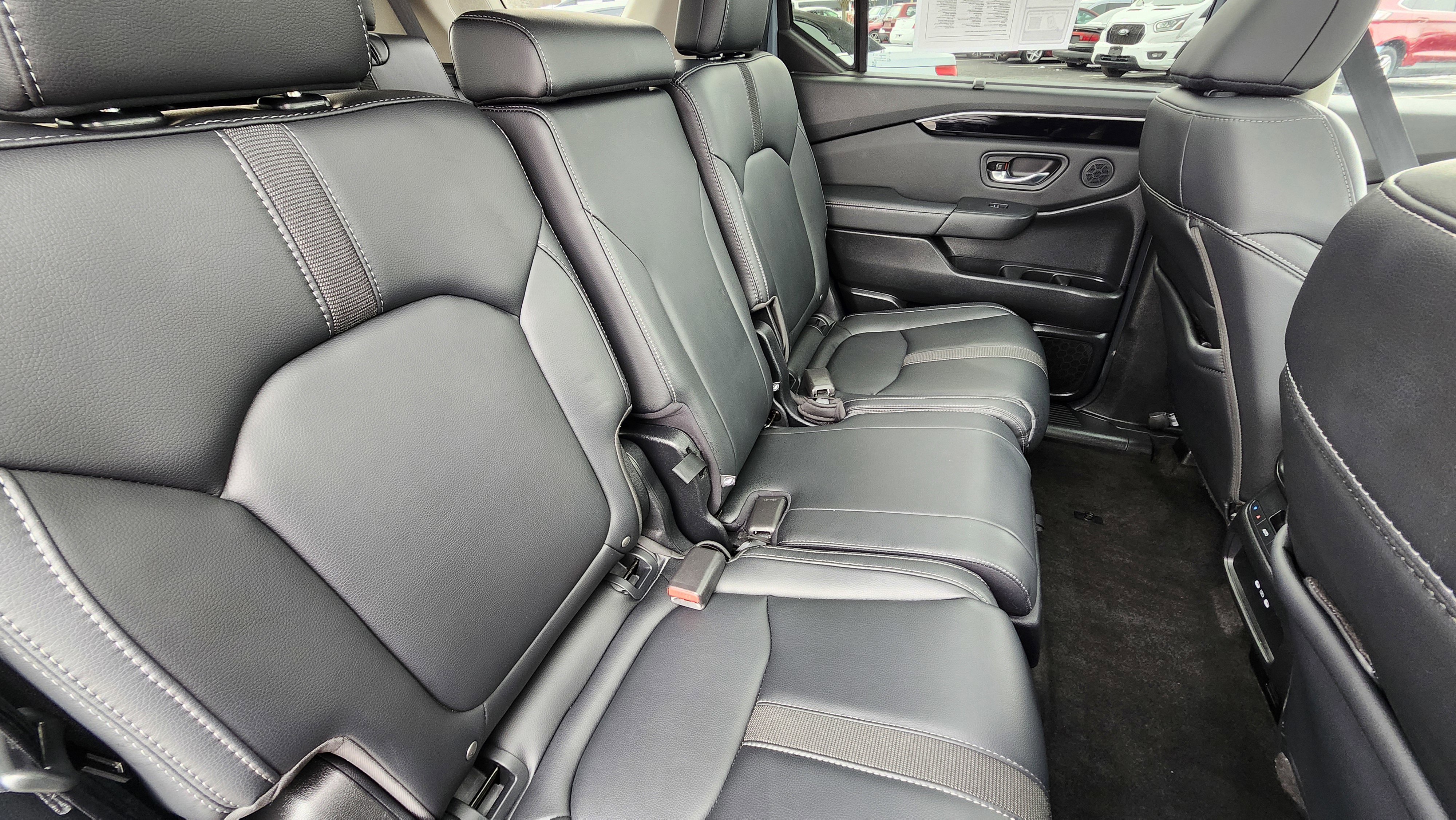 Used 2024 Honda Pilot Touring image 23