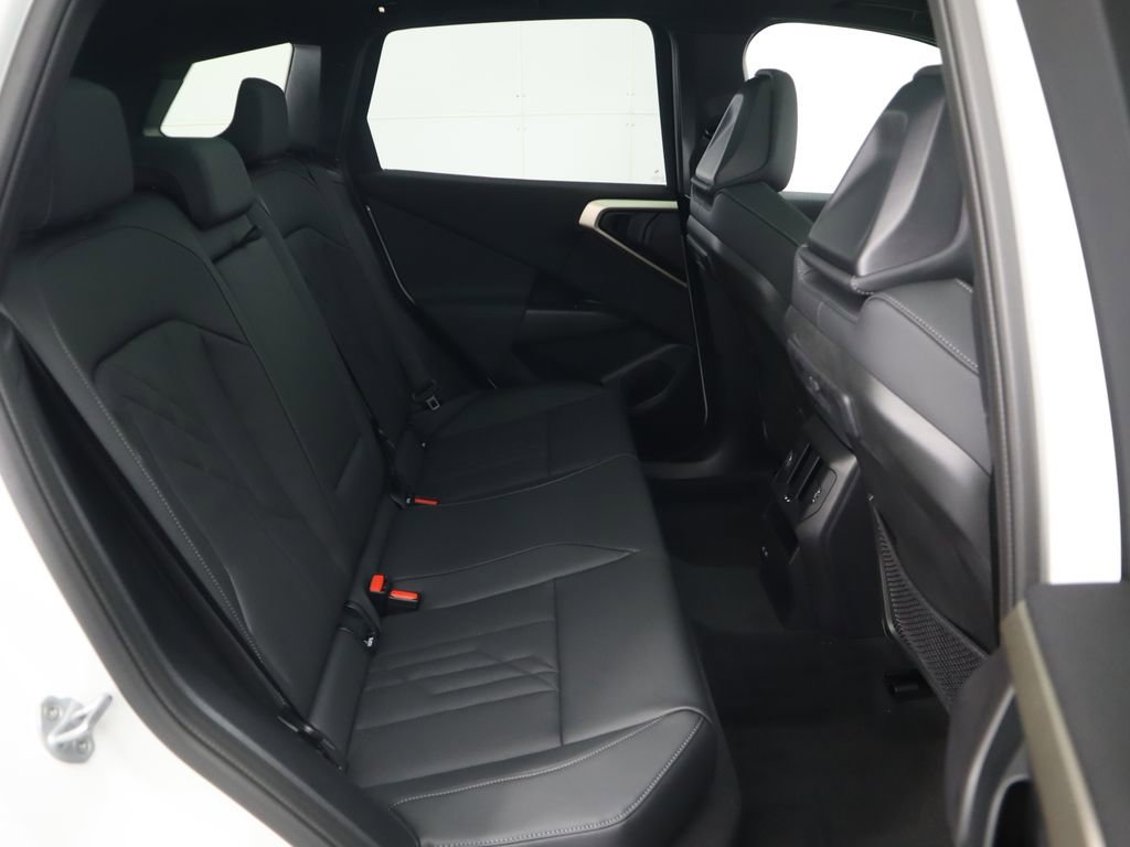 Certified 2025 BMW X3 xDrive30i w/ Convenience Package image 23