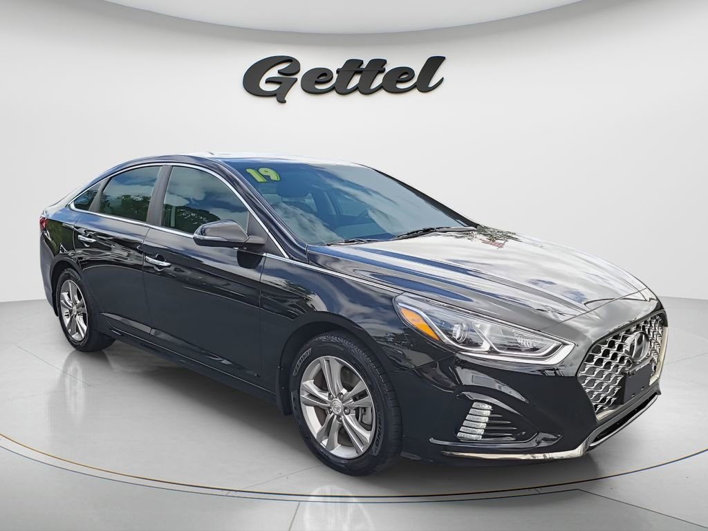 Used 2019 Hyundai Sonata SEL w/ Tech Package 02 FWD image 4