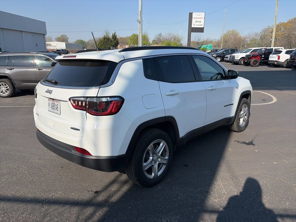 Used 2024 Jeep Compass Latitude image 7