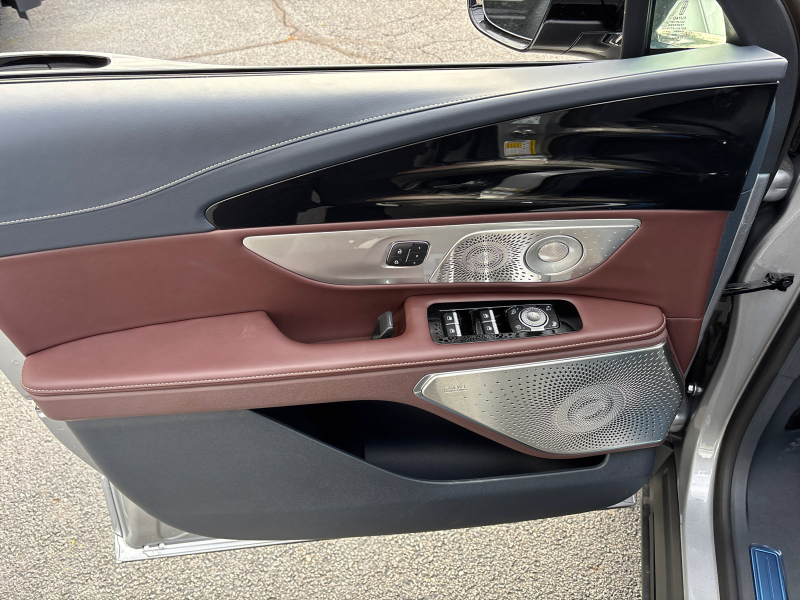 New 2026 Lincoln Nautilus Black Label w/ Jet Appearance Package image 11