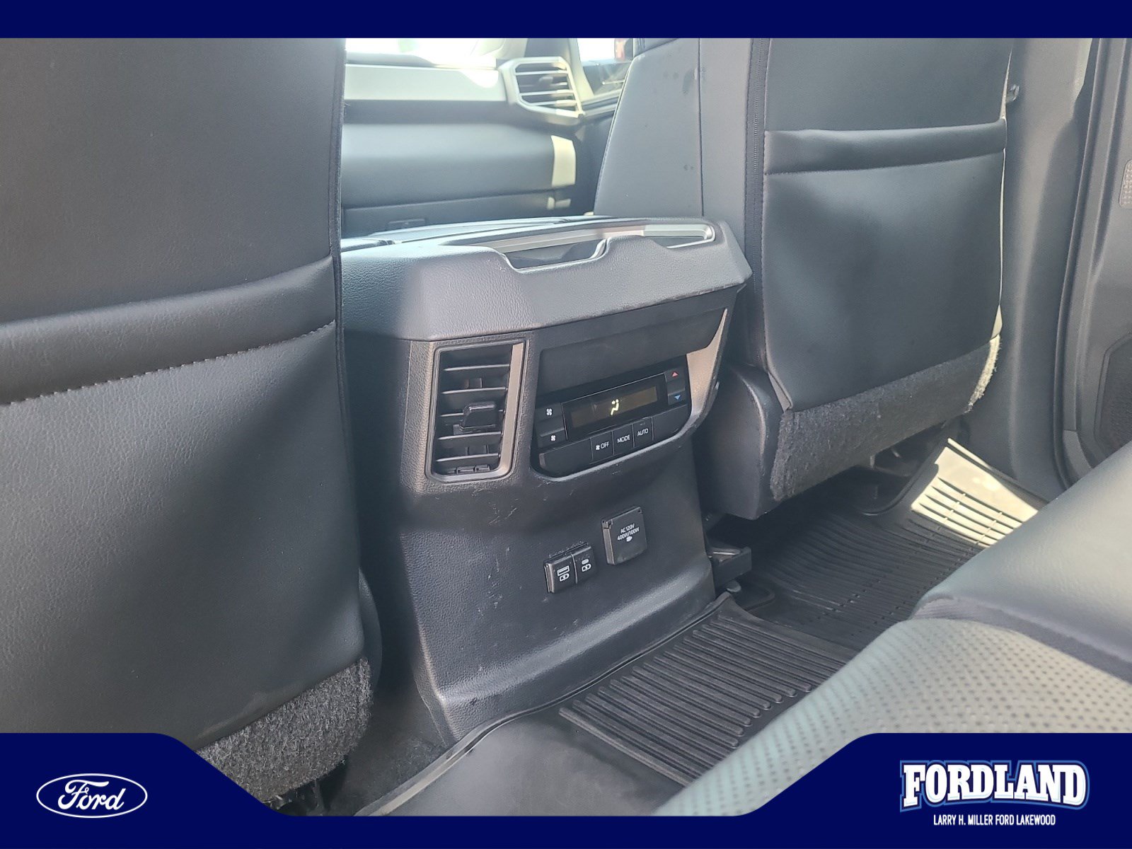 Used 2023 Toyota Sequoia Limited AWD/4WD image 31