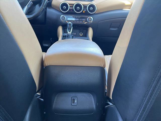 Used 2023 Nissan Sentra SV w/ SV Premium Package image 18