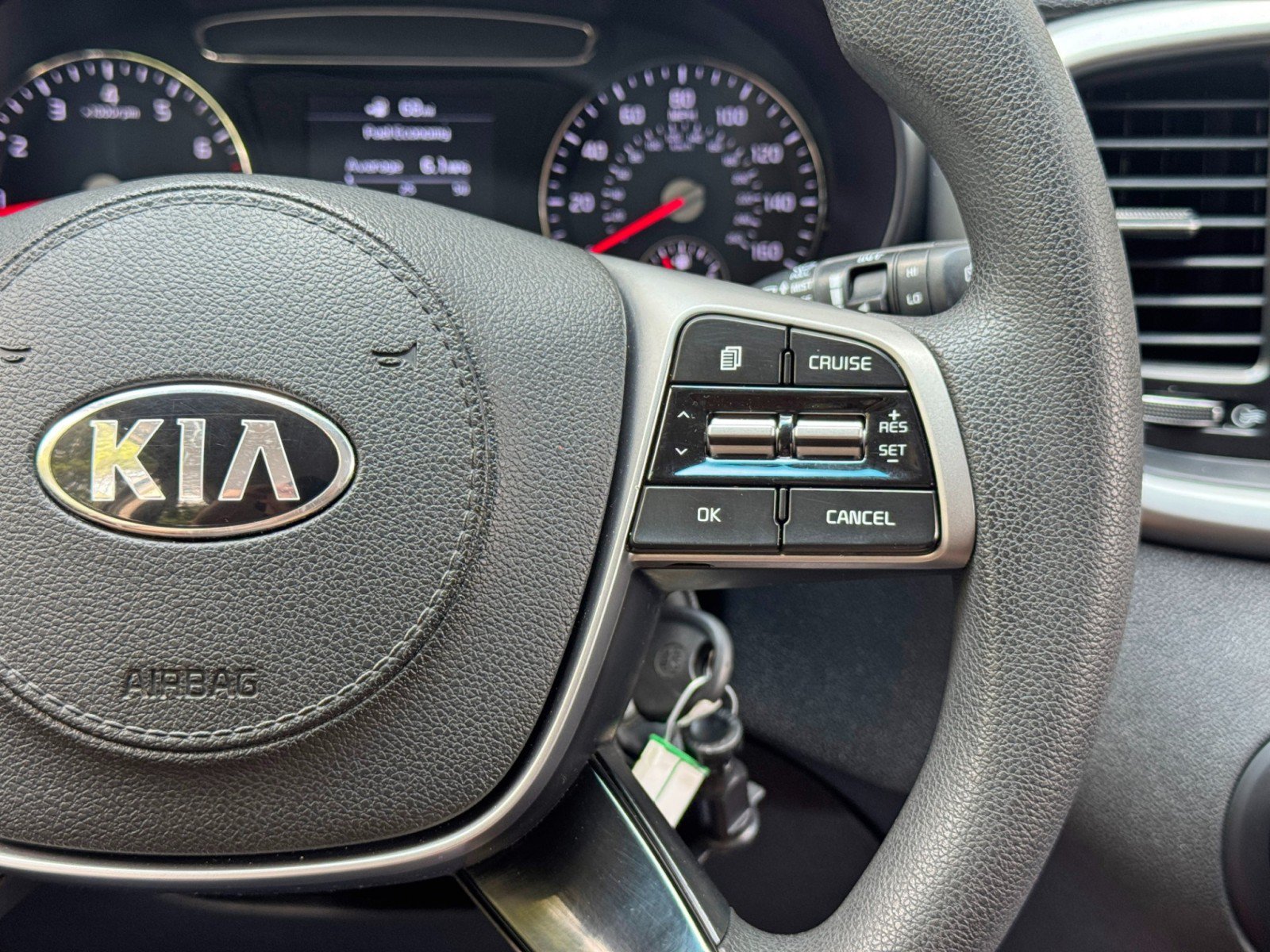 Used 2019 Kia Sorento FWD image 18