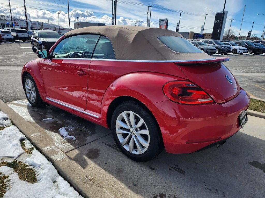 Used 2014 Volkswagen Beetle TDI image 16