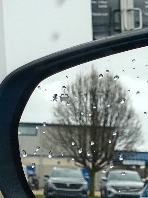 Used 2025 Chevrolet Trax RS w/ Driver Confidence Package image 4