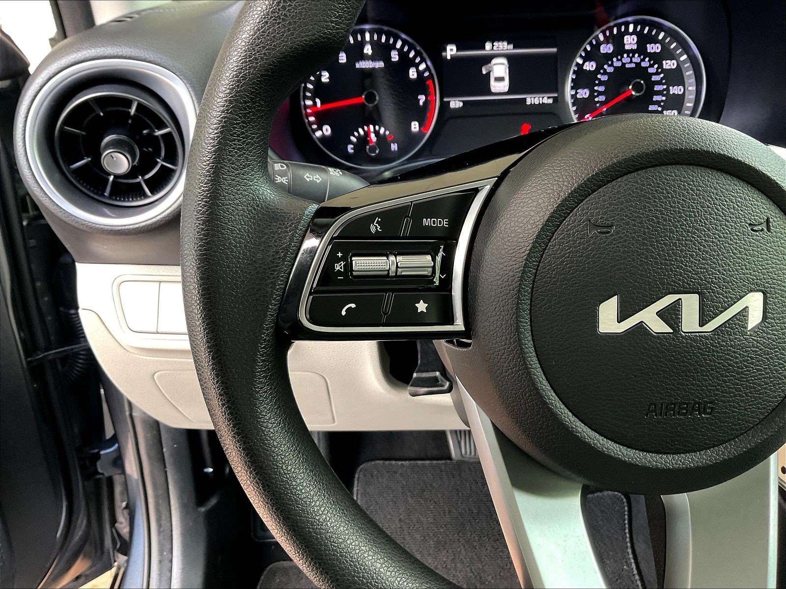 Used 2023 Kia Forte LXS FWD image 10