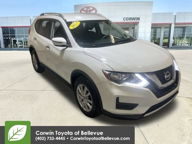 Used 2017 Nissan Rogue SV