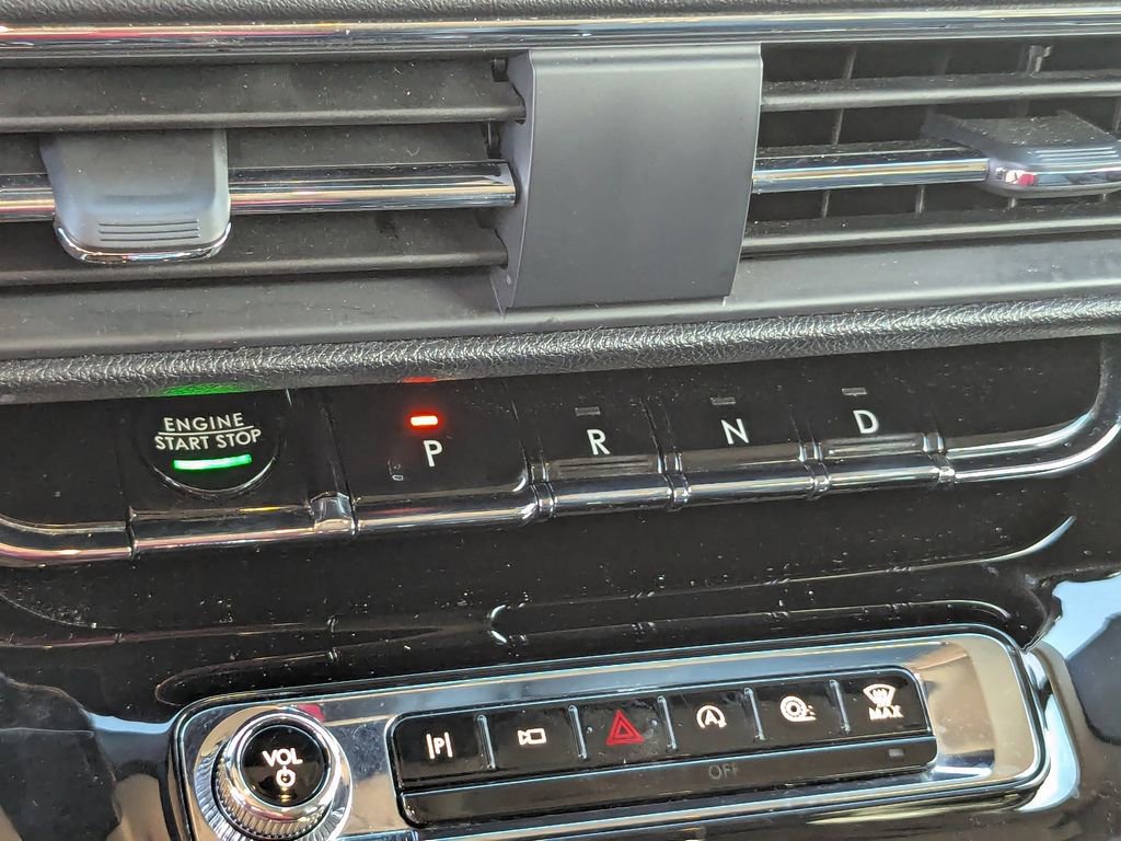 Used 2024 Lincoln Corsair Reserve image 28