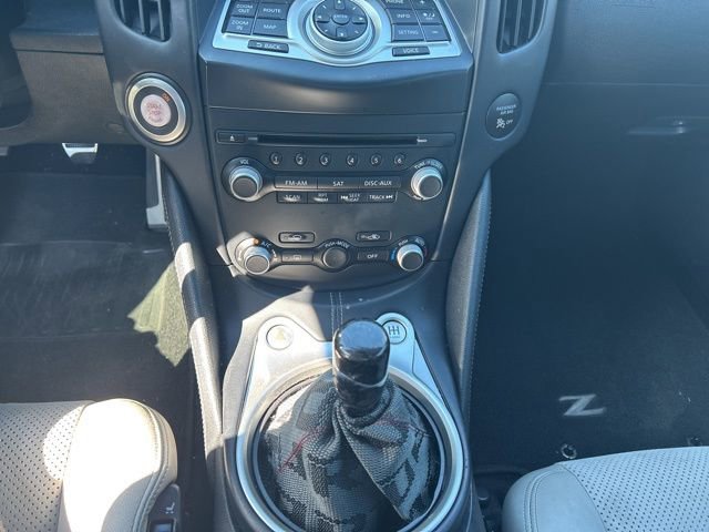 Used 2014 Nissan 370Z Touring w/ Sport Package image 17