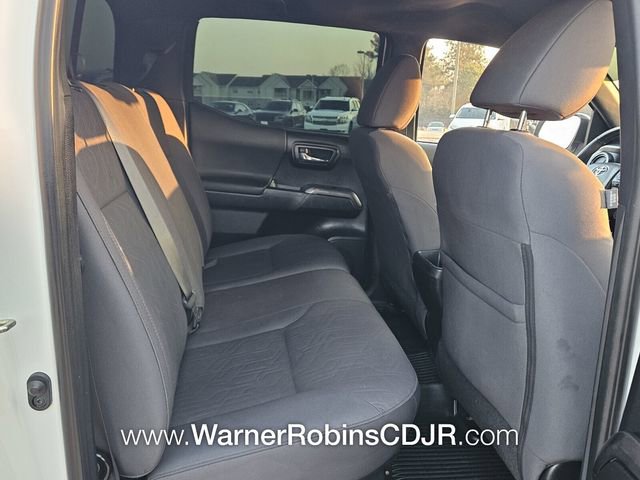 Used 2019 Toyota Tacoma TRD Off-Road image 15