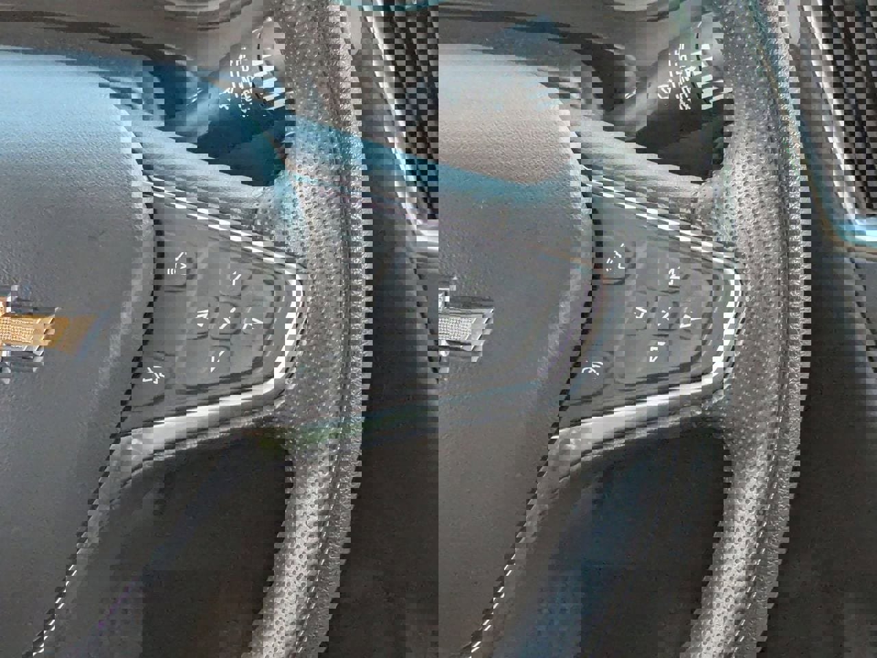 Used 2020 Chevrolet Malibu LT FWD image 16