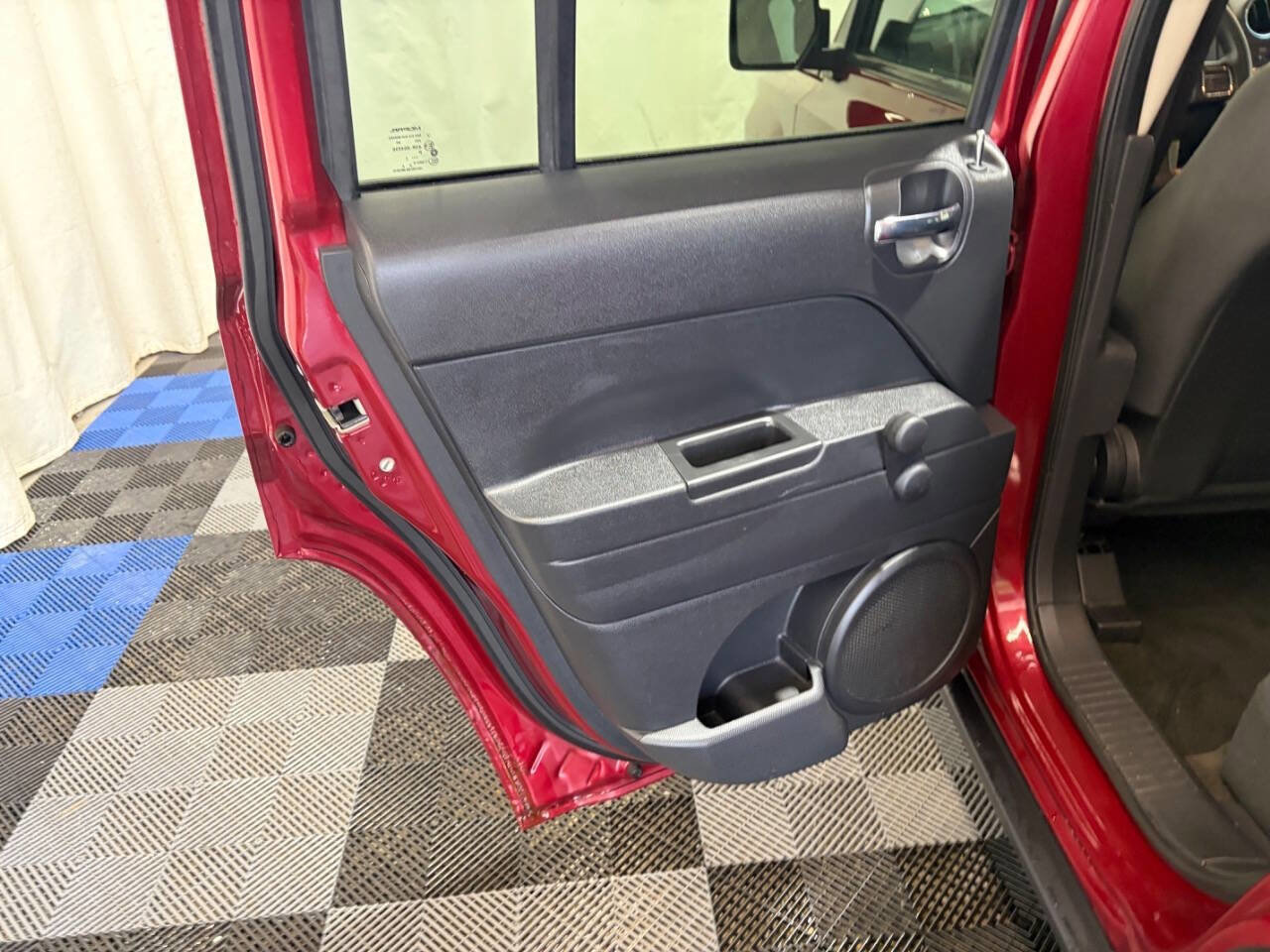 Used 2014 Jeep Patriot Sport FWD image 9