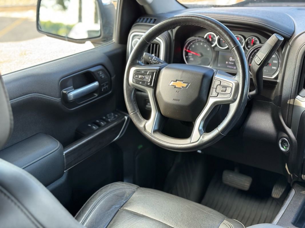 Used 2020 Chevrolet Silverado 1500 LTZ w/ LTZ Convenience Package image 14