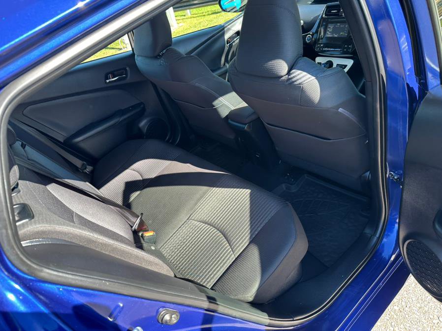 Used 2016 Toyota Prius Two image 15