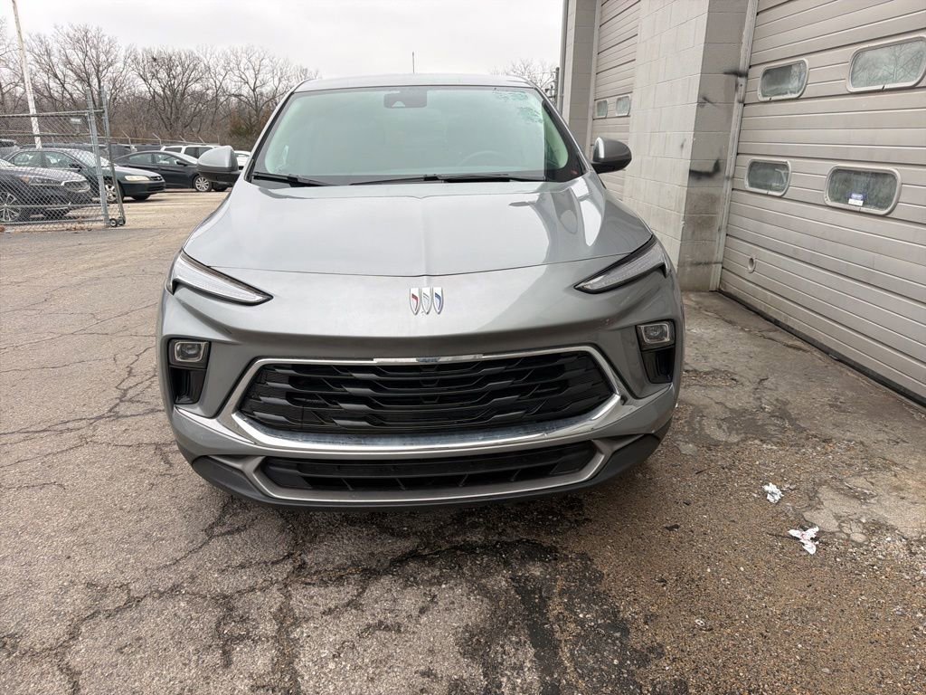 Used 2024 Buick Encore GX Preferred image 2