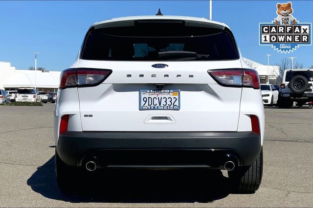 Used 2022 Ford Escape SE w/ SE Sport Appearance Package image 4