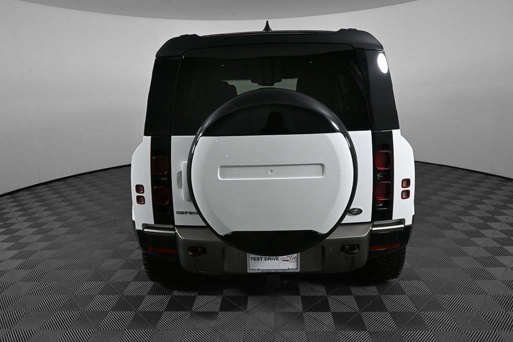 Used 2023 Land Rover Defender 110 X-Dynamic SE AWD/4WD image 28