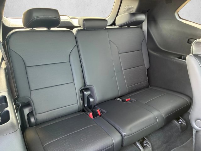 Used 2026 Buick Enclave Sport Touring w/ Power Package FWD image 21
