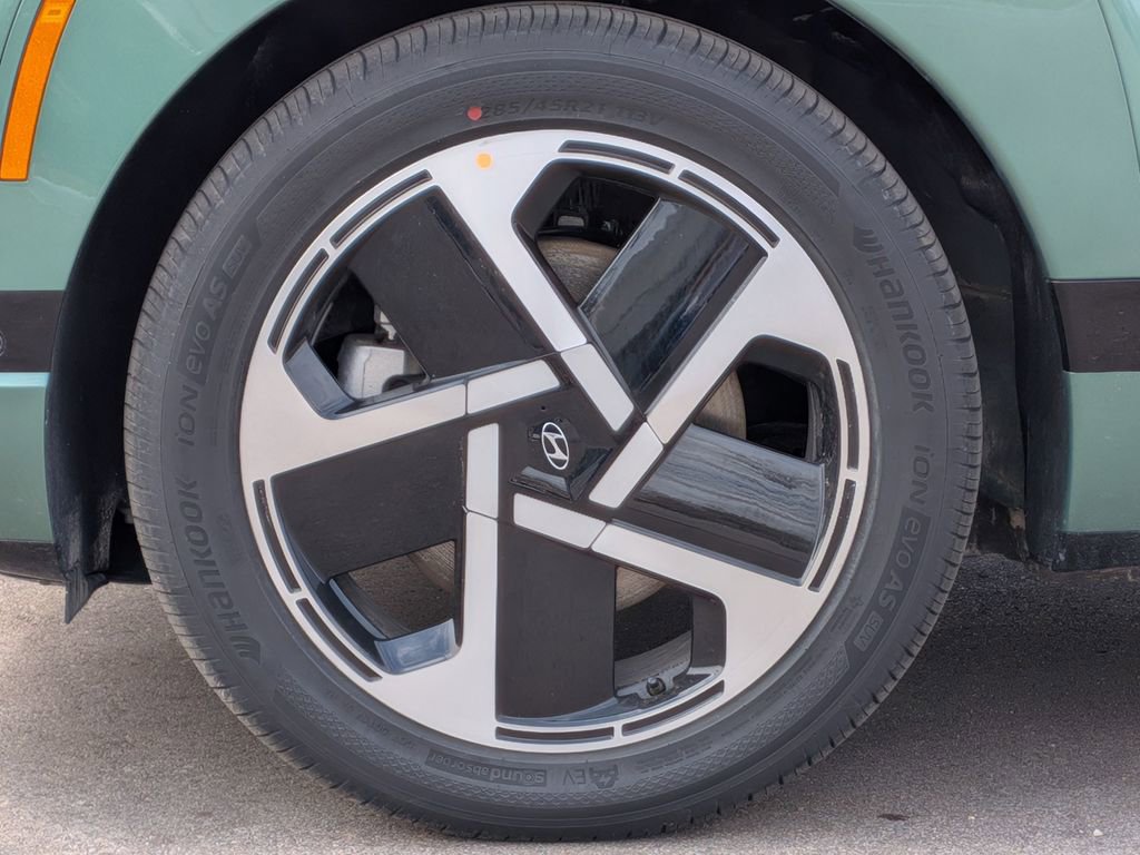 New 2026 Hyundai Ioniq 9 Calligraphy image 10