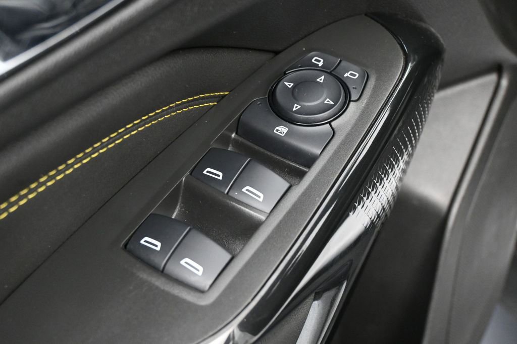 Used 2024 Chevrolet Trax LT FWD image 13