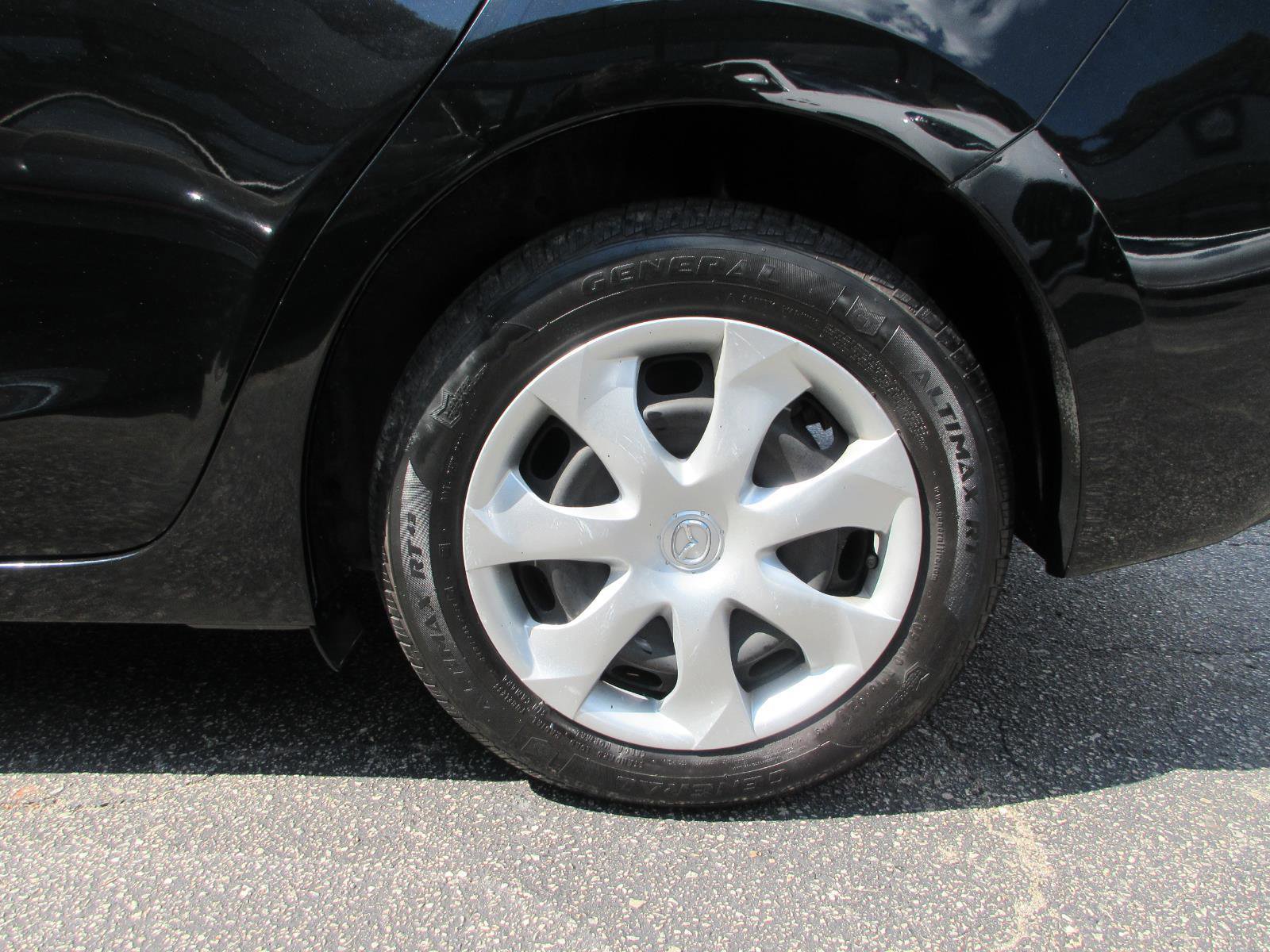 Used 2018 MAZDA MAZDA3 Sport FWD image 17