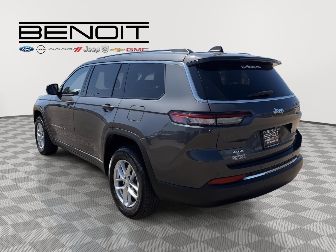 Used 2023 Jeep Grand Cherokee L Laredo w/ Luxury Tech Group I image 3