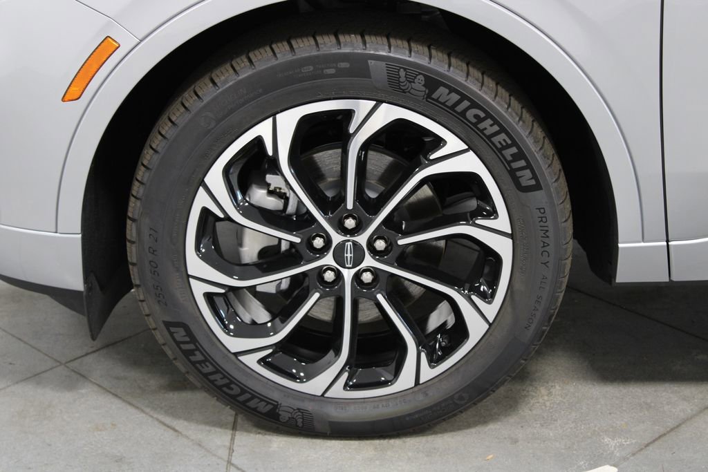 New 2026 Lincoln Nautilus Reserve image 18