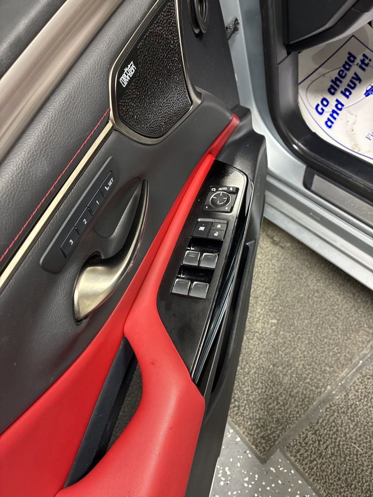 Used 2022 Lexus ES 350 F Sport image 9