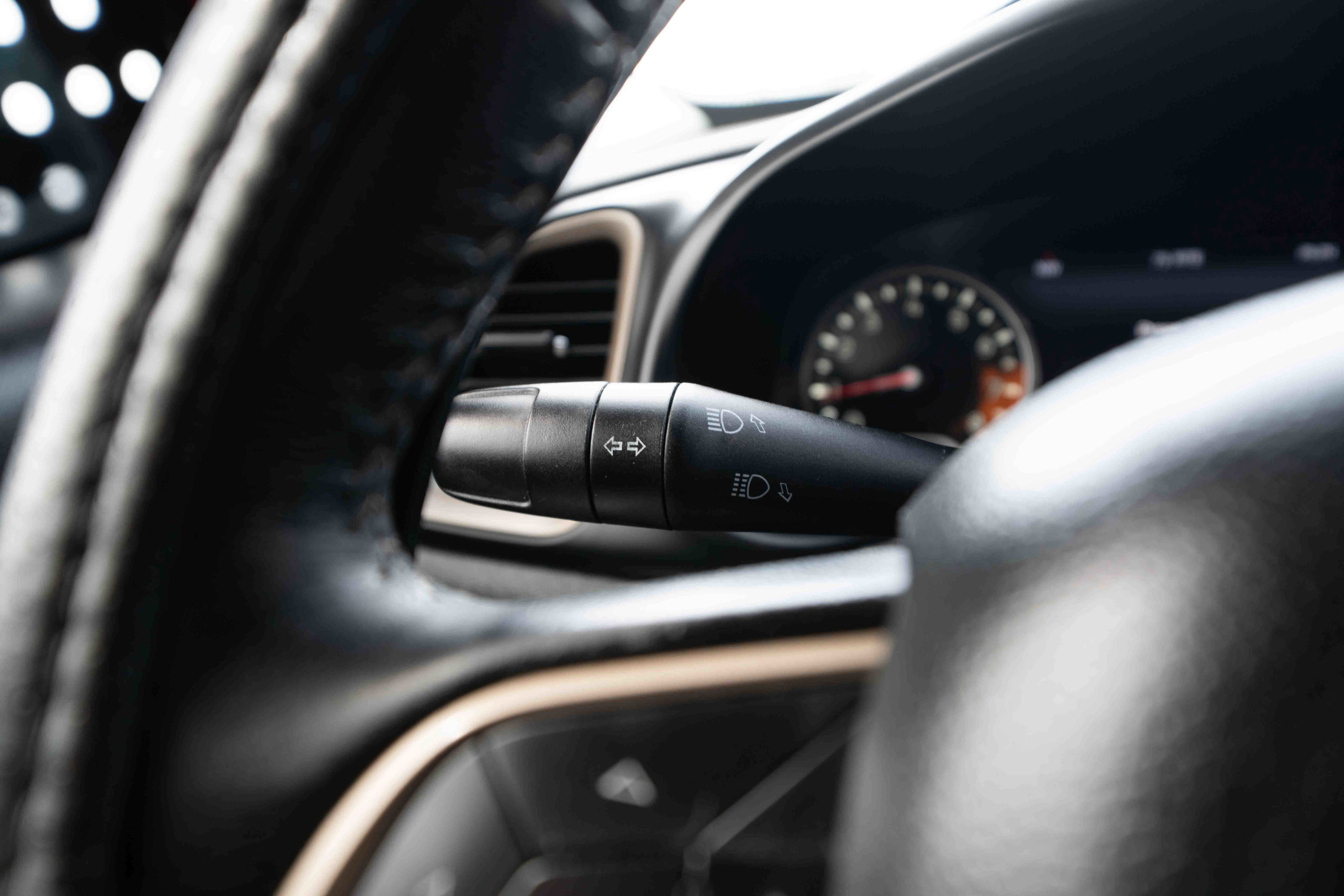 Used 2017 Jeep Renegade Limited image 13