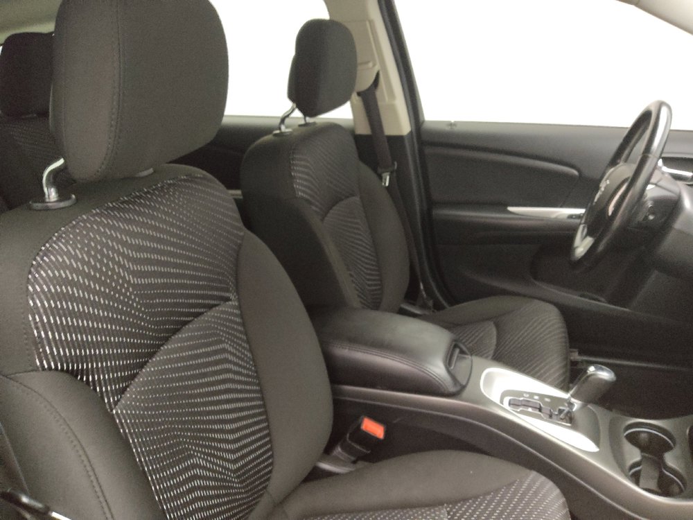Used 2020 Dodge Journey SE w/ SE Popular Equipment Group FWD image 21