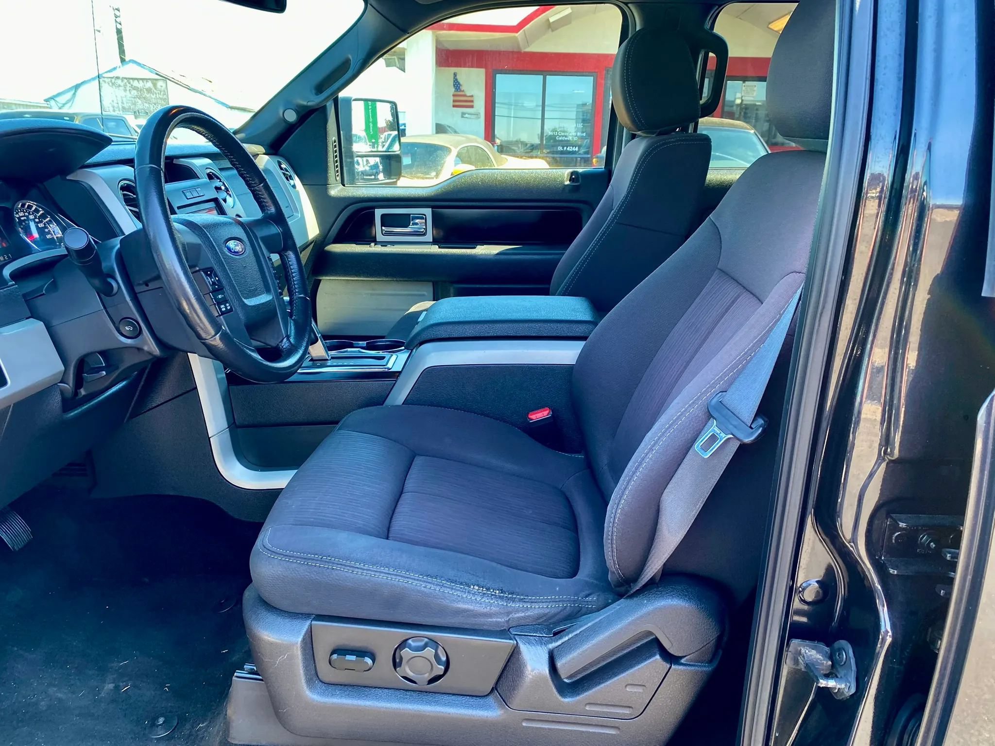 Used 2012 Ford F150 FX4 w/ FX Plus Pkg AWD/4WD image 5