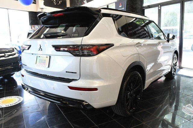 New 2026 Mitsubishi Outlander SEL Black Edition AWD/4WD image 16