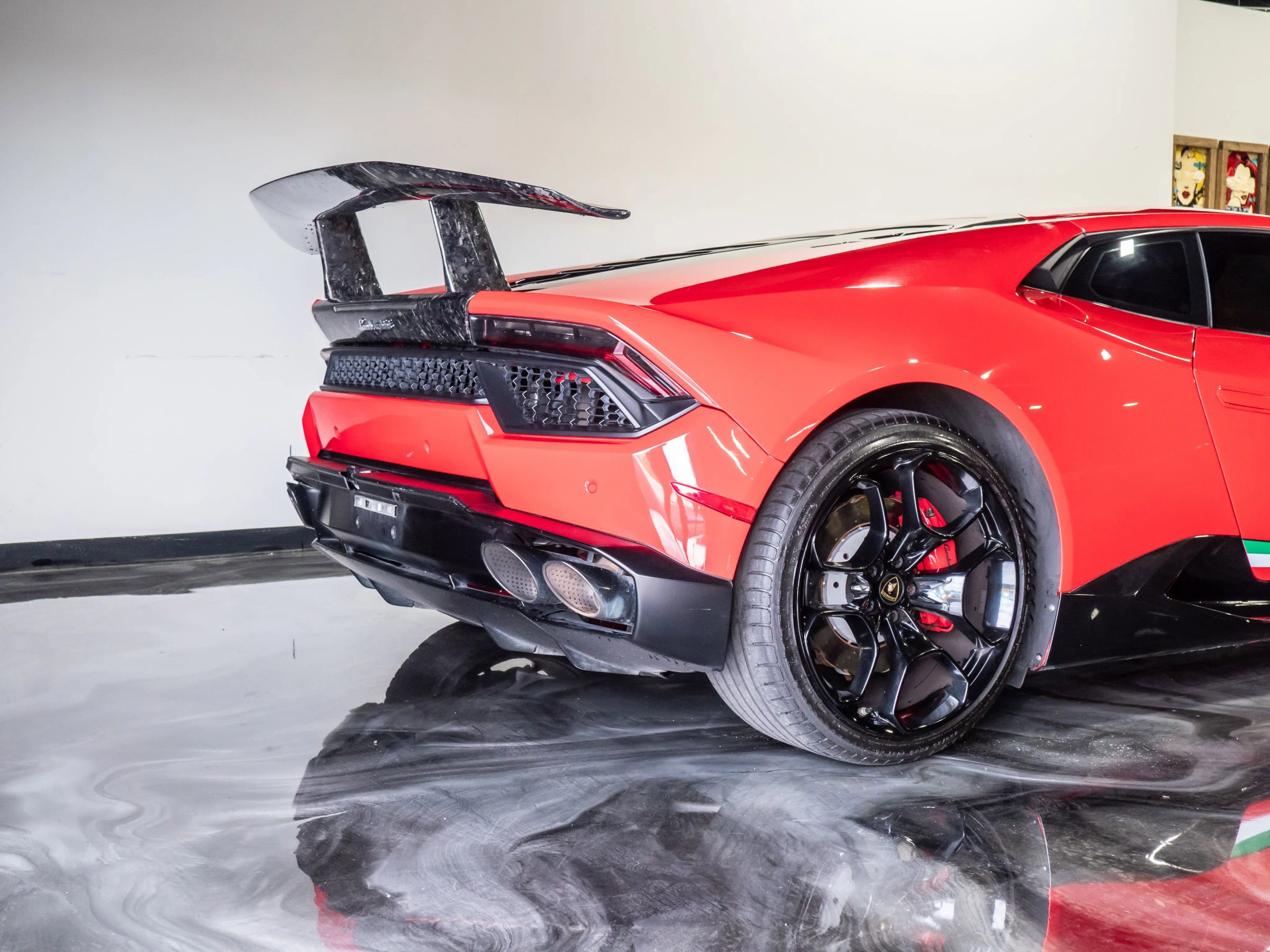 Used 2016 Lamborghini Huracan LP 580-2 image 8