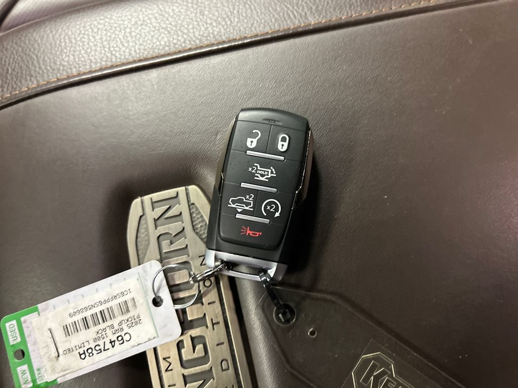 Used 2025 RAM 1500 Limited AWD/4WD image 21