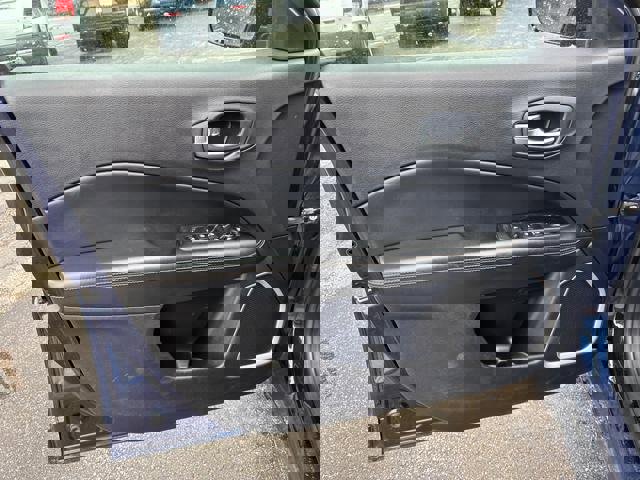 Used 2018 Jeep Compass Latitude w/ Cold Weather Group image 10