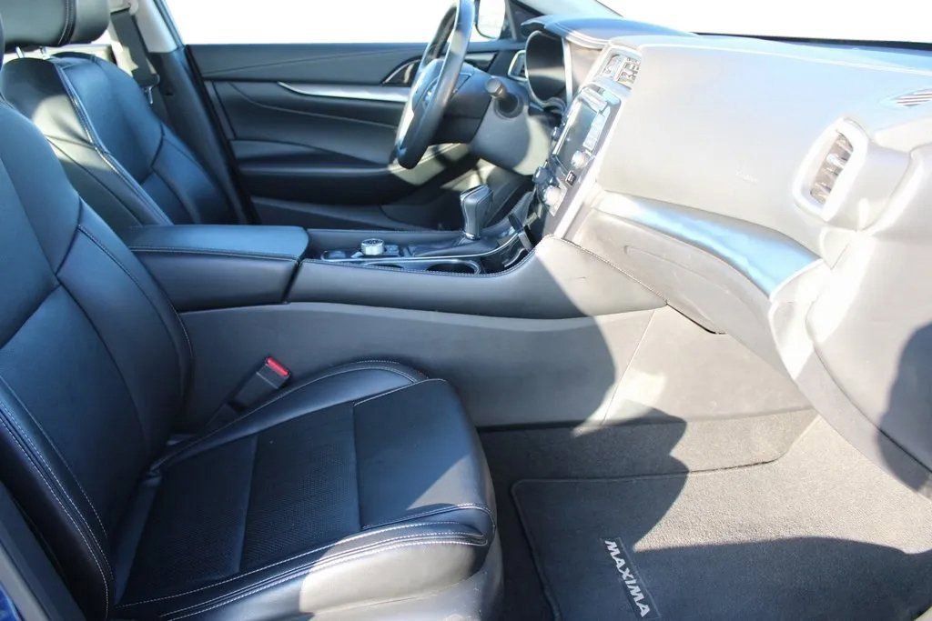 Used 2023 Nissan Maxima SL FWD image 18