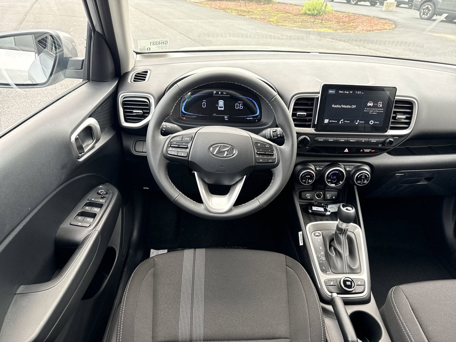 New 2026 Hyundai Venue SEL FWD image 15