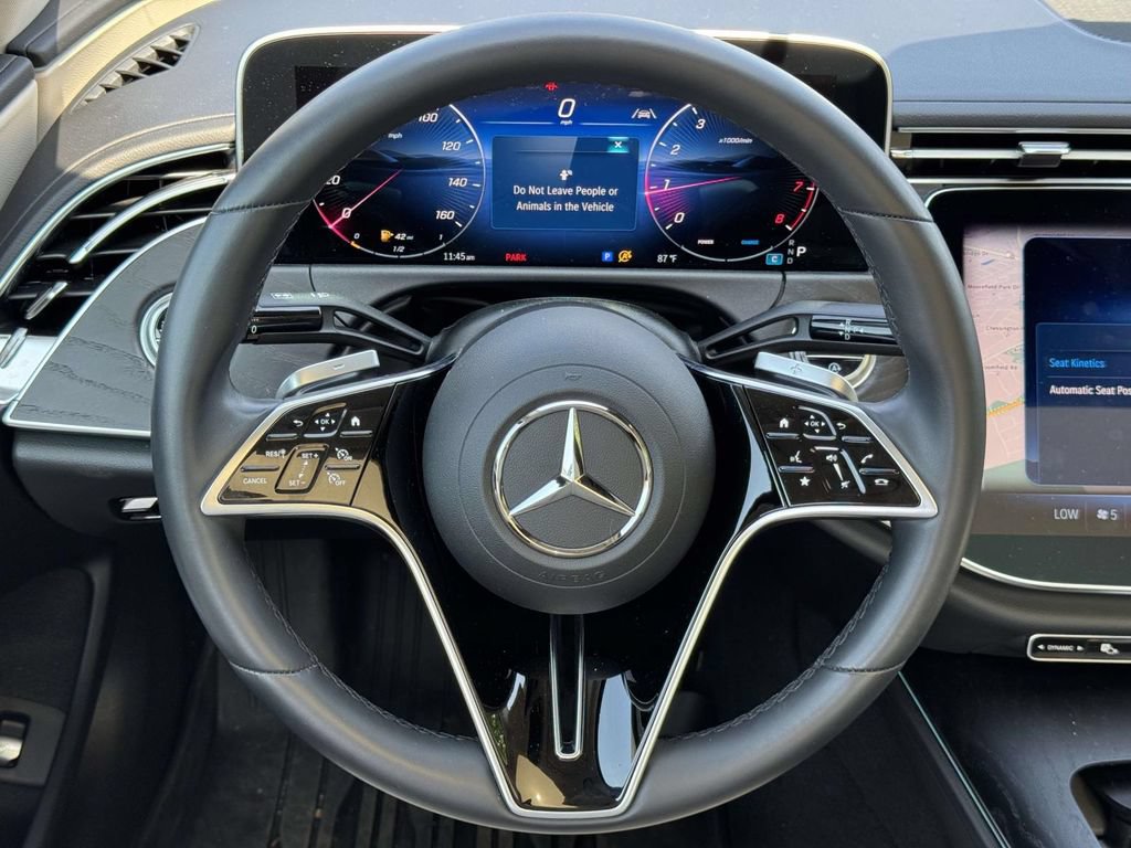 Used 2024 Mercedes-Benz E 350 4MATIC Sedan image 10