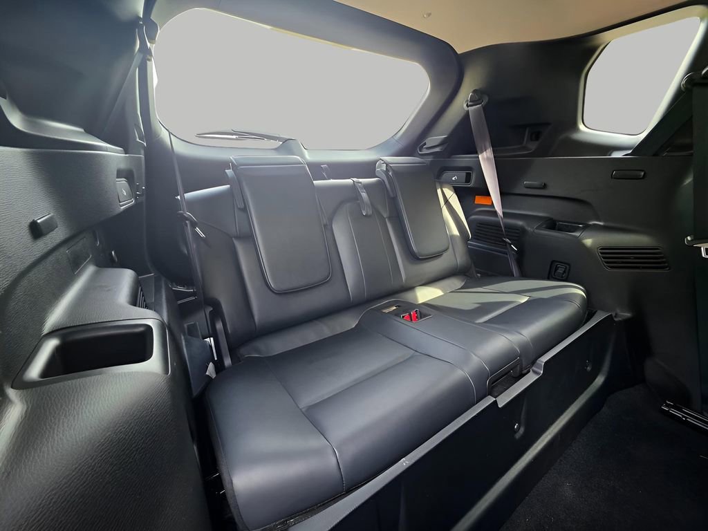 Used 2023 Mitsubishi Outlander SE image 21